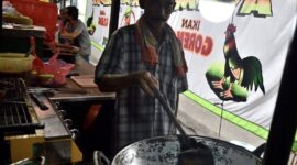 Harga Cabai Rawit Madiun masih tinggi dan menekan pedagang nasi pecel di Kota Madiun.(  ilustrasi Poto : Suara.com ).
