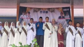 Bupati Merangin menghadiri Wisuda Tahfidz Juz 30 di SMPN 1 Merangin dan memberikan apresiasi kepada para siswa penghafal Al-Qur’an.( Poto : JAMBIEKSPRES.CO.ID ).