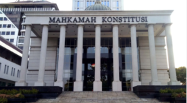 Mahkamah Konstitusi menerima pencabutan gugatan uji materi UU APBN 2026 terkait program Makan Bergizi Gratis atau MBG.( Poto Poto : Istimewa ).