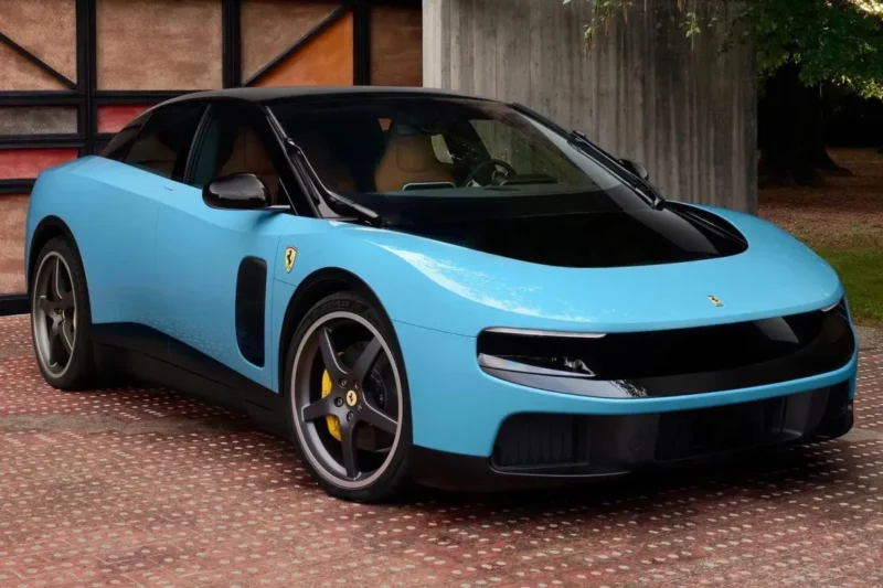 Ferrari Luce EV( Poto : ANTARA ).