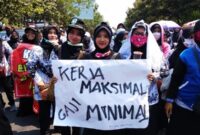 Kebijakan guru honorer memasuki masa transisi menuju penghapusan status honorer pada 2027, dengan skema baru bagi guru non-ASN termasuk PPPK.( Poto : dok. E-ujian.id ).