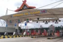 Gerbang tol Pijoan.( Poto : jambione.com ).
