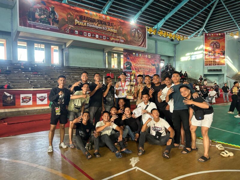 Personel Brimob Polda Jambi meraih prestasi di Kejuaraan Pencak Silat Siginjai Championship II Jambi 2026.( Poto : JURNAL POLISI ).