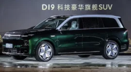 Leapmotor D19 resmi hadir di China dengan baterai EREV 80,3 kWh, teknologi semi otonom, dan jarak tempuh hingga 720 km.( Poto : ANTARA ).