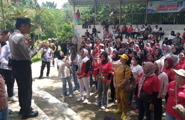 Kapolda Jambi Irjen Pol Krisno H Siregar menghadiri peringatan May Day 2026 bersama KSBSI Jambi di Hutan Kota Sabki, Alam Barajo.( Poto : Sinar Jambi )
