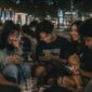 Ilustrasi nostalgia digital muncul saat banyak orang mulai lelah dengan internet modern.( Poto : jatimnet.com ).