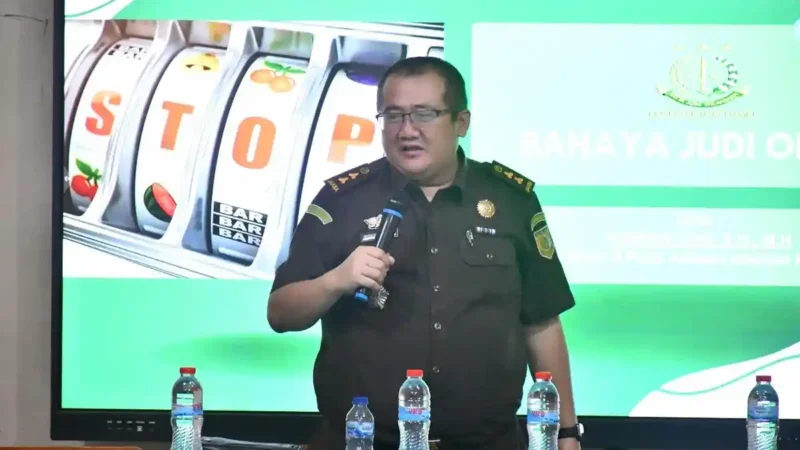 Kepala Seksi Penerangan Hukum (Kasi Penkum) Kejati Jambi, Noly Wijaya ( Poto : tribunjambi.com ).