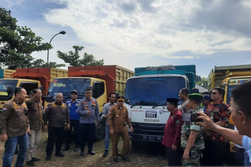 Ditlantas Polda Jambi menghentikan sementara operasional truk batu bara pada 10–21 Mei 2026 demi kelancaran arus keberangkatan jemaah haji.( ilustrasi Poto : dok.ANTARA news Jambi ).