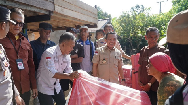 Gubernur Jambi Al Haris memprioritaskan pemulihan infrastruktur di Kabupaten Merangin pascabanjir.( Poto : infojambi.com).