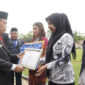 Al Haris memimpin upacara Otoda dan Hardiknas 2026 di Bungo, menekankan sinergi pusat-daerah, peningkatan pendidikan, dan kesejahteraan guru di Jambi.( Poto : infojambi.com)