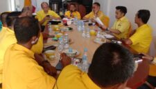 DPD Partai Golkar Muaro Jambi memperkuat konsolidasi organisasi menjelang Rakerda dan Muscam 2026. Langkah ini dilakukan untuk memperkuat struktur partai.( Poto : MAKALAMNEWS.ID ).