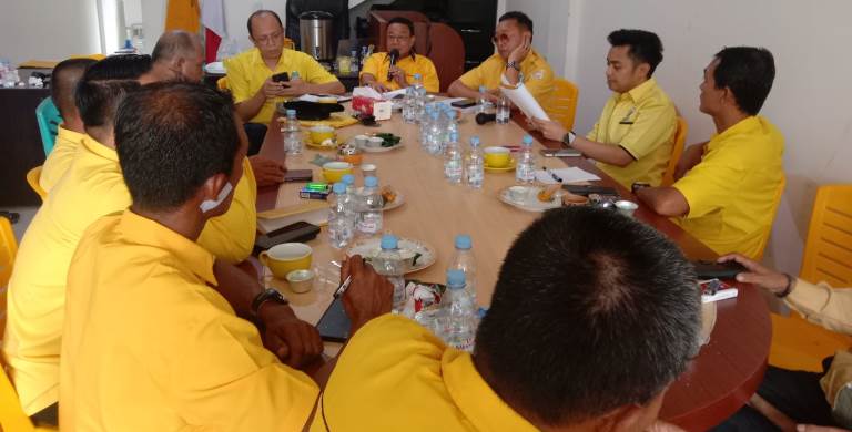 DPD Partai Golkar Muaro Jambi memperkuat konsolidasi organisasi menjelang Rakerda dan Muscam 2026. Langkah ini dilakukan untuk memperkuat struktur partai.( Poto : MAKALAMNEWS.ID ).