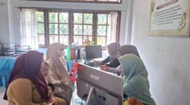 Dukcapil Kota Sungai Penuh tetap membuka layanan terbatas pada 14–15 Mei 2026 saat libur nasional untuk perekaman dan pencetakan KTP-el serta layanan administrasi kependudukan penting lainnya.( Poto : Dukcapil Sungai Penuh ).