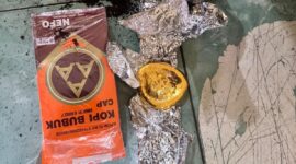 Petugas Bandara Sultan Thaha Jambi berhasil mengamankan 375 gram emas yang diduga ilegal pada Jumat (15/5/2026).( Poto :JAMBIlink ).