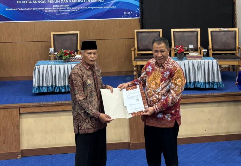 Wakil Wali Kota Azhar Hamzah Diskusi Rabuan Roadshow Tenaga Ahli Gubernur Jambi Tahun 2026.( Poto : JAMBIlink ).