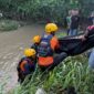Sekitar pukul 07.19 WIB, tim menemukan Rafa di aliran parit sejauh 2,5 kilometer dari lokasi awal ia jatuh.( Poto : Jambilink).