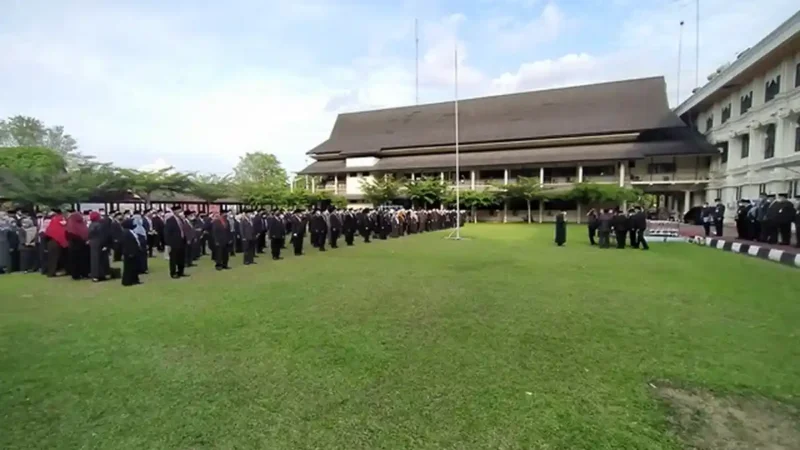 Seleksi JPT Jambi 2026 memasuki tahap assessment setelah 29 pejabat Pemprov Jambi lolos seleksi administrasi dan rekam jejak.( Poto : TribunJambi.com ).