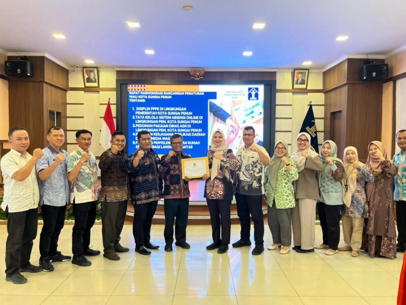 Kemenkum Jambi menggelar harmonisasi Ranperwako Sungai Penuh untuk memastikan regulasi daerah selaras dengan aturan lebih tinggi, efektif.( Poto : JAMBIEKSPRES.CO.ID)