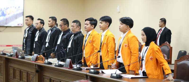 mahasiswa UNJA uji materi KUHAP Pasal 36 ayat (1) ke Mahkamah Konstitusi terkait kewajiban penyerahan salinan BAP kepada saksi demi kepastian hukum dan fair trial.( Poto : MK-RI ).