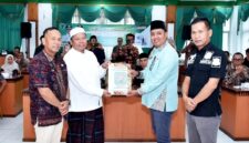 Berantas Pungli Berkedok Sumbangan, Pemkab Batang Hari Luncurkan QR Barcode( Poto : JAMBIEKSPRES.CO.ID ).