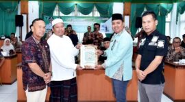 Berantas Pungli Berkedok Sumbangan, Pemkab Batang Hari Luncurkan QR Barcode( Poto : JAMBIEKSPRES.CO.ID ).