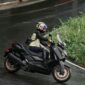 Ahli AISI menjelaskan cara mencegah rem blong motor matik di jalan turunan, mulai dari teknik pengereman yang benar, penyebab overheat, hingga tips perawatan sistem rem agar tetap aman.( Poto : detikoto ).
