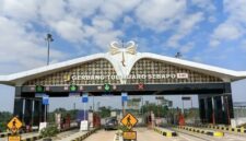 Gerbang tol Sebapo jambi.( poto : ANTARA )