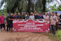 Sengketa lahan seluas 360 hektar di Sungai Gelam, Kabupaten Muaro Jambi, terus berlanjut. Warga meminta kepastian hukum.( Poto : jambi-independent.co.id ).