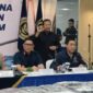 Aparat mengungkap pergeseran jaringan scam internasional ke Indonesia dengan mengamankan 210 WNA di Batam.( Poto : detiksumut/Alamudin ).