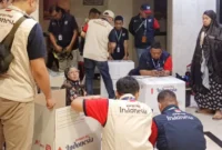 Pos Indonesia menghadirkan layanan Kargo Haji PosIND yang memudahkan jemaah haji mengirim oleh-oleh dari Arab Saudi ke Indonesia. ( Poto : dok.SINDOnews.com)