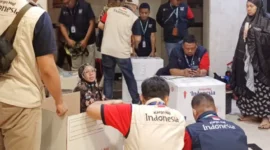 Pos Indonesia menghadirkan layanan Kargo Haji PosIND yang memudahkan jemaah haji mengirim oleh-oleh dari Arab Saudi ke Indonesia. ( Poto : dok.SINDOnews.com)