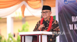 Mendikdasmen Abdul Mu’ti menegaskan penghapusan istilah guru honorer dalam UU ASN 2023 dan menggantinya dengan guru non-ASN.( Poto : REPUBLIKA ).