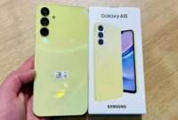Simak daftar 7 HP Samsung Galaxy A terbaru dengan spesifikasi tinggi seperti AMOLED, OIS, dan 5G yang kini lebih murah.( Poto : Pinterest/TRENGGALEK JENGGELEK ).
