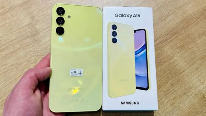 Simak daftar 7 HP Samsung Galaxy A terbaru dengan spesifikasi tinggi seperti AMOLED, OIS, dan 5G yang kini lebih murah.( Poto : Pinterest/TRENGGALEK JENGGELEK ).