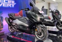 Yamaha Tmax terbaru langsung diserbu konsumen Indonesia meski dibanderol hingga Rp475 juta. Kuota perdana 50 unit habis terjual dalam waktu singkat.( Poto : detikoto ).