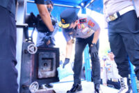 Aksi pemusnahan massal berbagai jenis barang bukti narkotika kelas satu menjadi tontonan utama di Lapangan Hitam Mapolda Jambi, Jumat.( poto : infojambi.com )