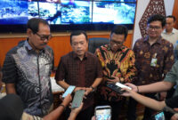Gubernur Jambi Dr. H. Al Haris, S.Sos, MH menerima audensi Direktur Utama BPJS Ketenaga kerjaan Saiful Hidayat ( poto : bicarajambi.com ).