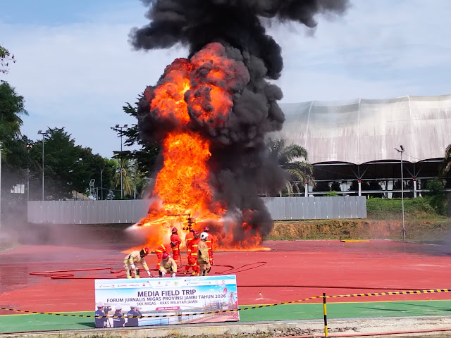 Pertamina EP Jambi menguji kesiapsiagaan tim HSSE lewat simulasi kebakaran sumur minyak di Jambi.( poto : bicarajambi.com )