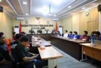 Bawaslu Jambi gelar FGD evaluasi Pemilu 2024 bersama OKP dan BEM.( poto : bicarajambi.com )