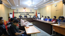 Bawaslu Jambi gelar FGD evaluasi Pemilu 2024 bersama OKP dan BEM.( poto : bicarajambi.com )