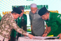 Gubernur Al haris dan Ketua PW GP Ansor Jambi, Habibi, ( poto : infojambi.com )
