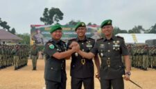 Komandan Brigade Infanteri bersama Letkol Inf Viko Hendrika Sandro dan Letkol Inf Wasidi ( poto : jambiprima.com )