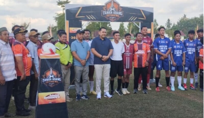 Buka Turnamen Tanah Abang Istimewa, Bupati M Syukur Dukung Penuh Geliat Olahraga Merangin.( poto : jambiekspres.co.id )