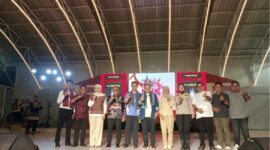 Wali Kota Jambi Maulana bersama Wakil Wali Kota Diza Hazra Aljosha membuka Minang Market Festival Jambi 2026, Kamis (4/6/2026). ( poto : jambilink.id )
