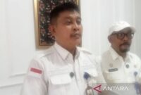 Kepala Kesbangpol Provinsi Jambi Ismed Wijaya saat memberikan keterangan terkait dana partai politik di Jambi, Selasa (9/6/2026). ANTARA/Agus Suprayitno.