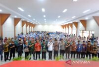 Ribuan pelajar di Kota Sungai Penuh dan Kabupaten Kerinci deklarasi penolakan paham radikal dan terorisme, Kamis (18/6/2026).( poto : ANTARA )