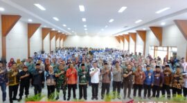 Ribuan pelajar di Kota Sungai Penuh dan Kabupaten Kerinci deklarasi penolakan paham radikal dan terorisme, Kamis (18/6/2026).( poto : ANTARA )
