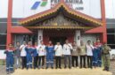 Pengawasan BBM subsidi di Jambi menjadi fokus utama kunjungan kerja Anggota Komisi XII DPR RI Cek Endra ( tengah )ke Field Pertamina Jambi.( poto : jambiprima.com )