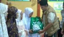 Bupati M. Syukur melaksanakan subling di Masjid Assa’adah, Lingkungan Pulau Kemang, Kelurahan Dusun Bangko, Jumat (5/6/2026).( poto : jambiprima.com )