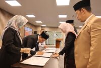 Lantik Pejabat Baru, Rektor UNJA Tekankan Penguatan Mutu dan Kolaborasi.( poto : jambiekspres.co.id )